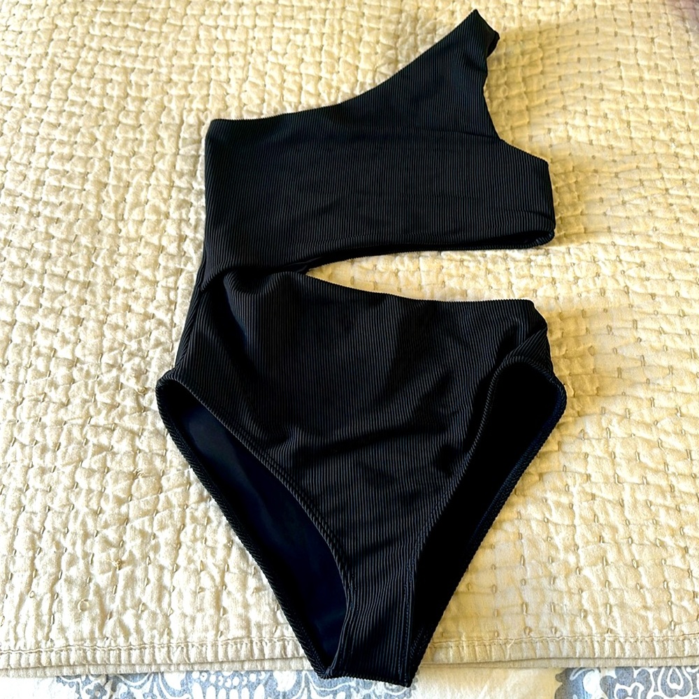 Free people one shoulder bathing suit